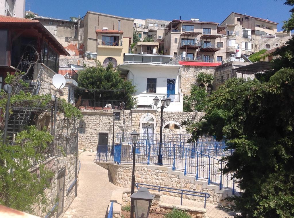 Hotel Off The Square Safed Esterno foto
