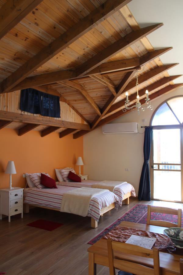 Hotel Off The Square Safed Esterno foto